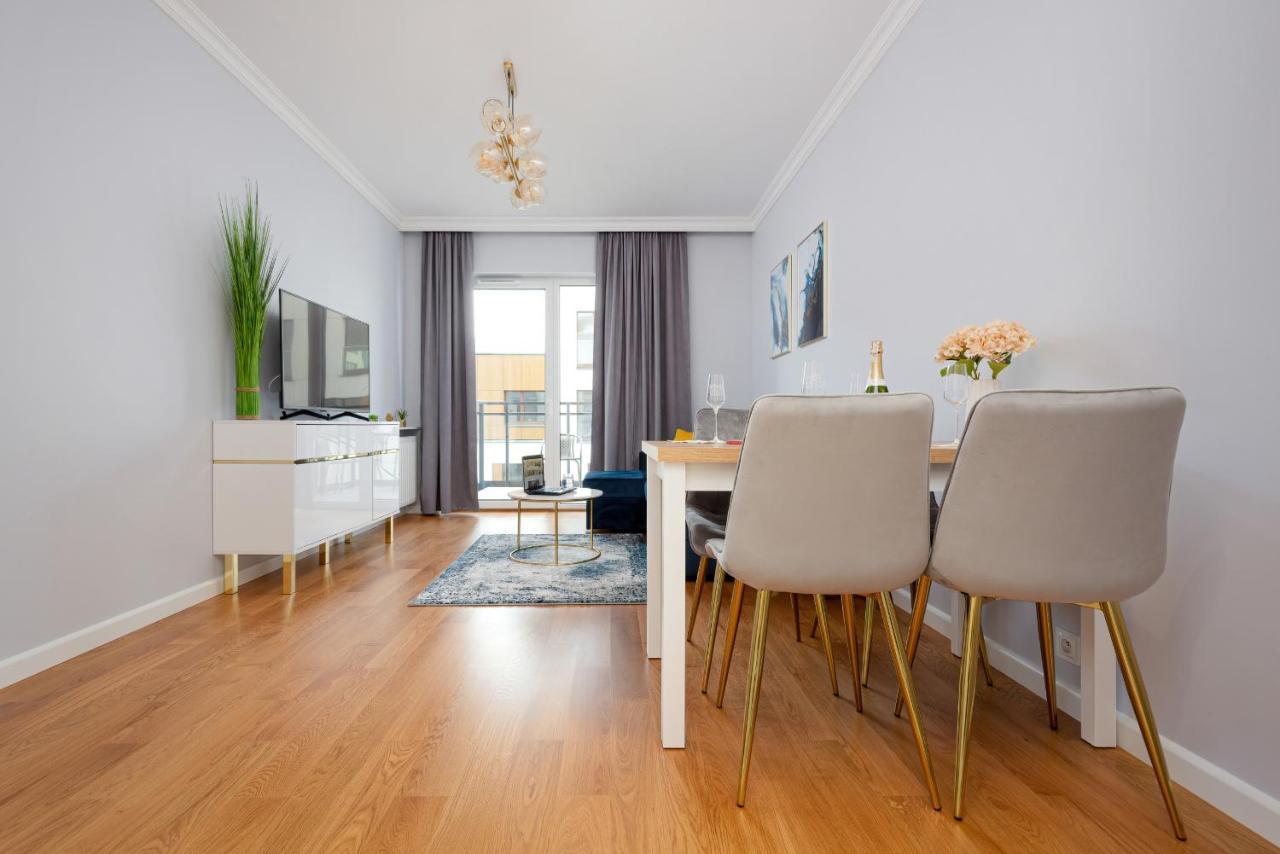 Apartament Dom Przy Okrzei By Renters Prestige وارسو المظهر الخارجي الصورة